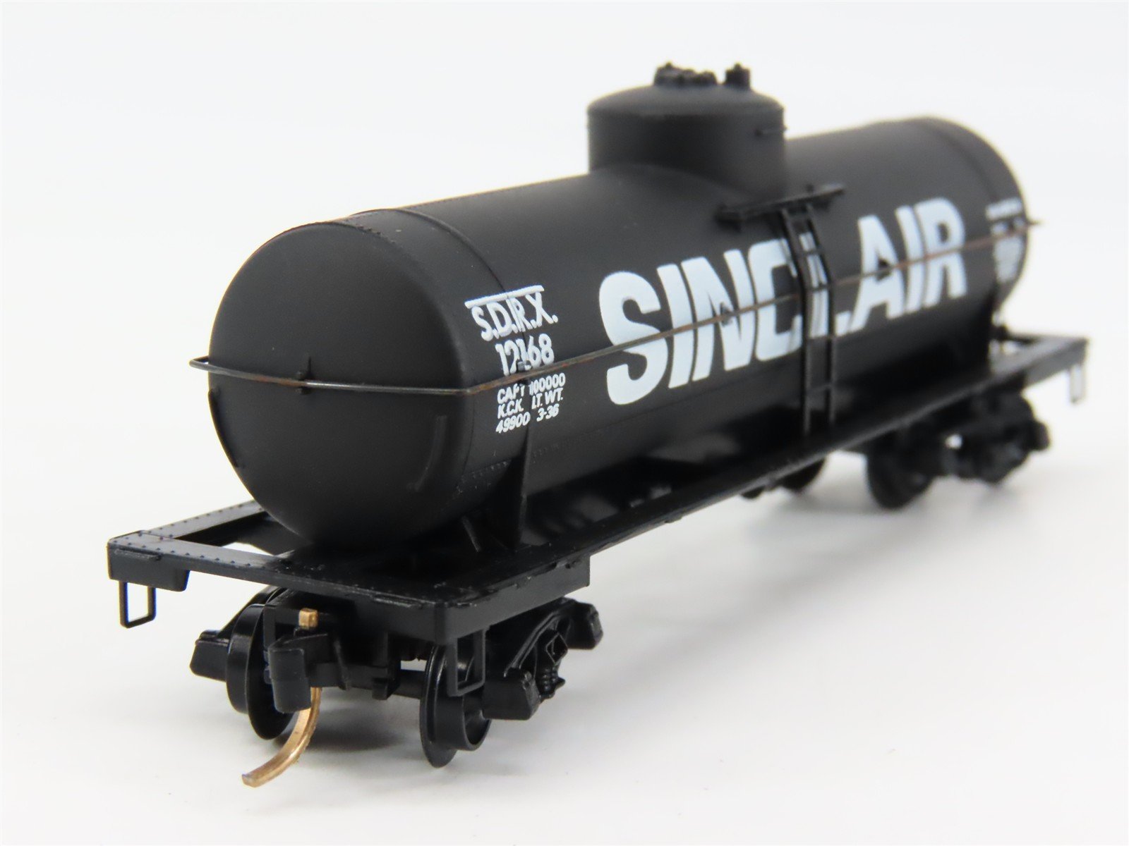 N Scale Kadee / Micro-Trains Line 65140 SDRX Sinclair 39' Tank Car 12168 RTR