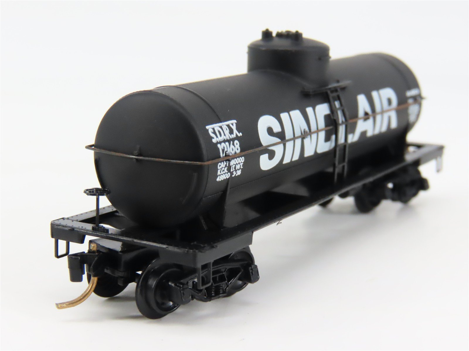 N Scale Kadee / Micro-Trains Line 65140 SDRX Sinclair 39' Tank Car 12168 RTR