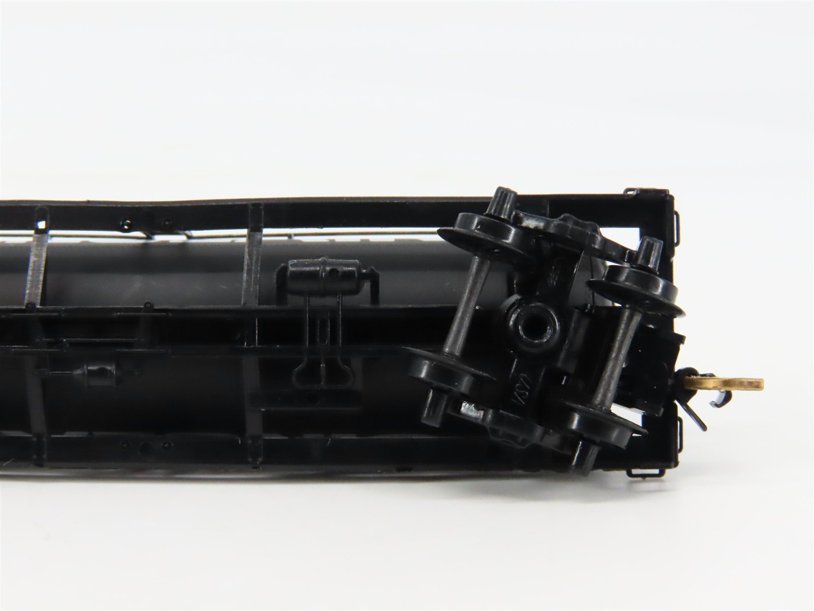 N Scale Kadee / Micro-Trains Line 65140 SDRX Sinclair 39' Tank Car 12168 RTR