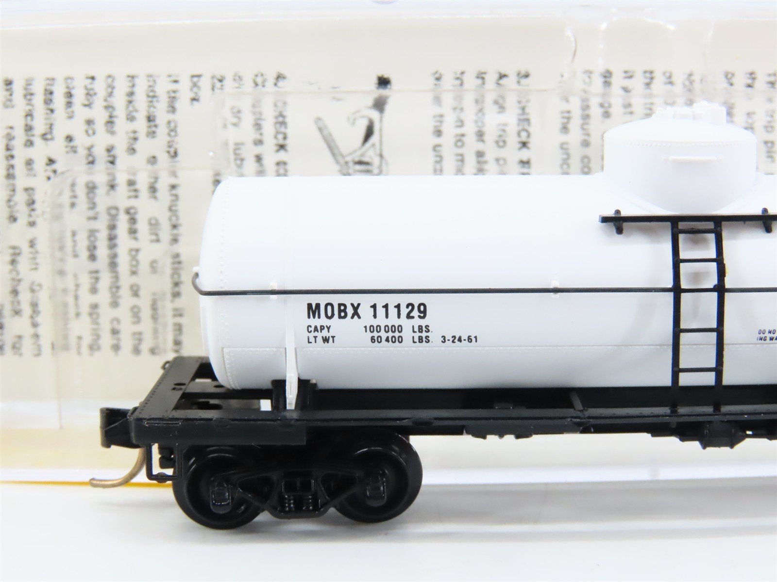 N Scale Micro-Trains 65120 MOBX Mobil Oil 39' Single Dome Tank Car 11129 RTR