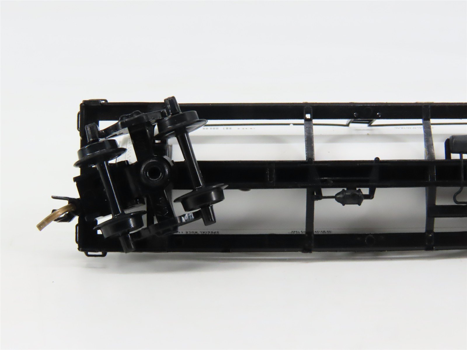 N Scale Micro-Trains 65120 MOBX Mobil Oil 39' Single Dome Tank Car 11129 RTR