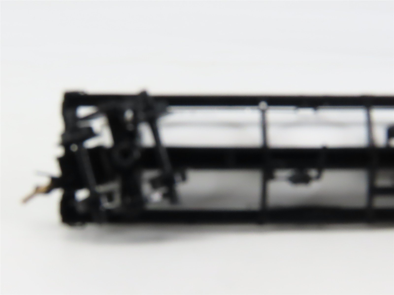 N Scale Micro-Trains 65120 MOBX Mobil Oil 39' Tank Car 11129 RTR