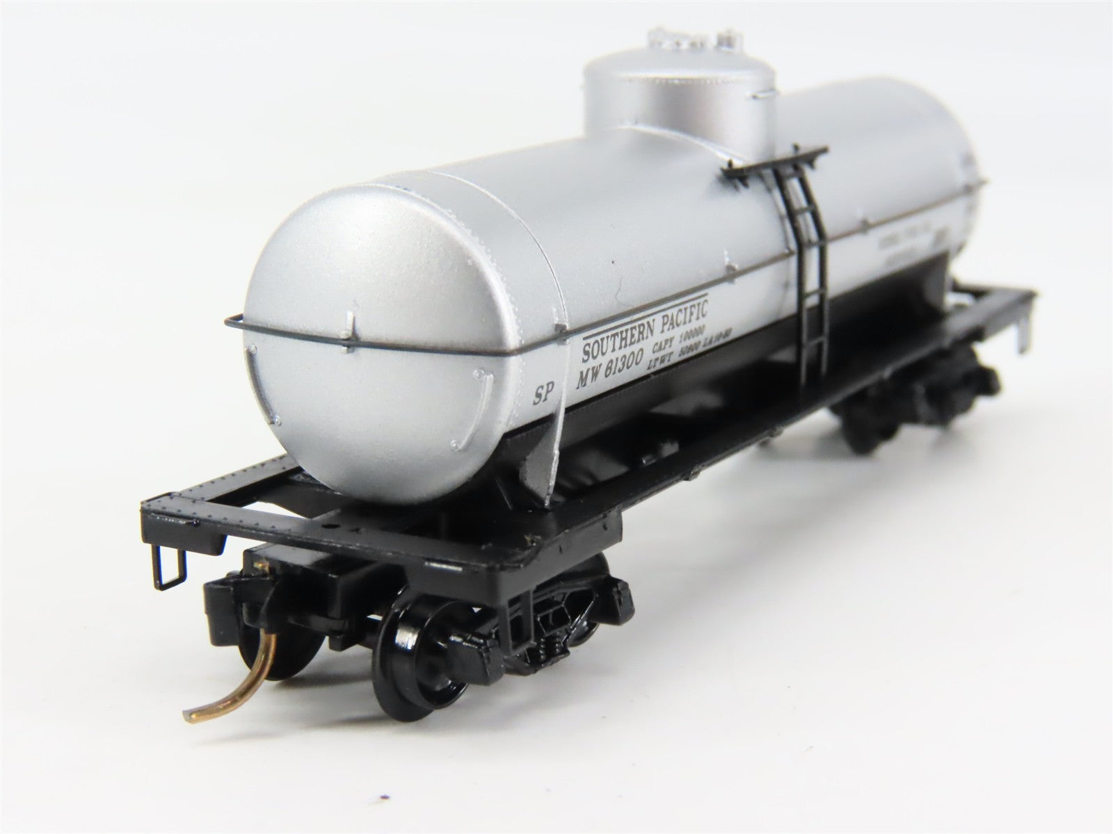 N Scale Micro-Trains MTL 65200 SP Southern Pacific 39' Tank Car MW 61300 RTR