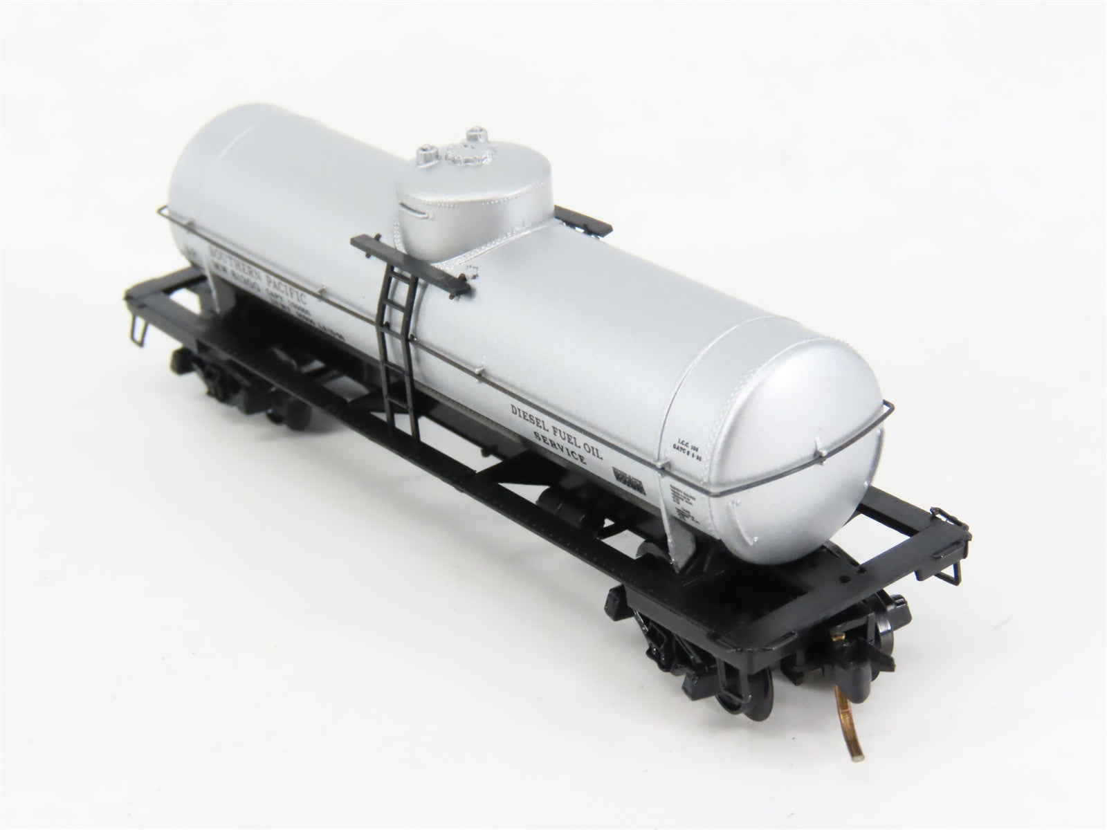N Scale Micro-Trains MTL 65200 SP Southern Pacific 39' Tank Car MW 61300 RTR