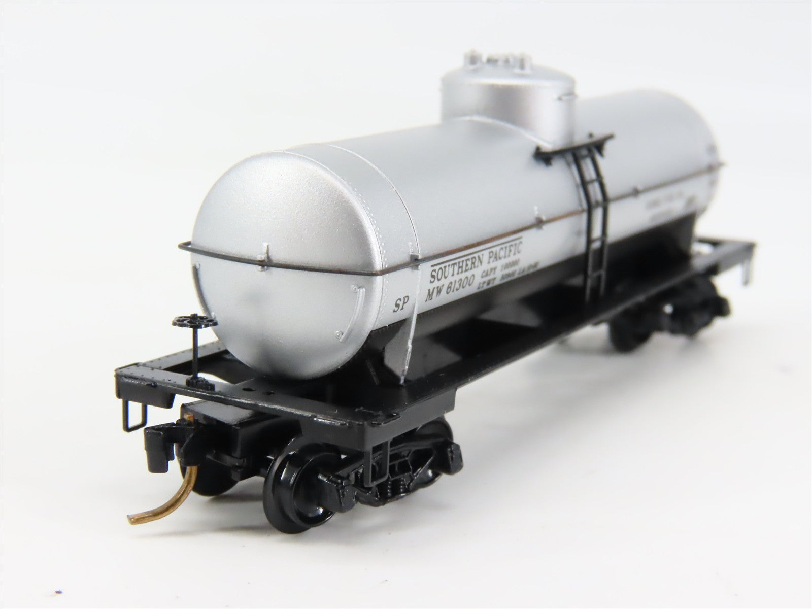 N Scale Micro-Trains MTL 65200 SP Southern Pacific 39' Single Dome Tank Car RTR