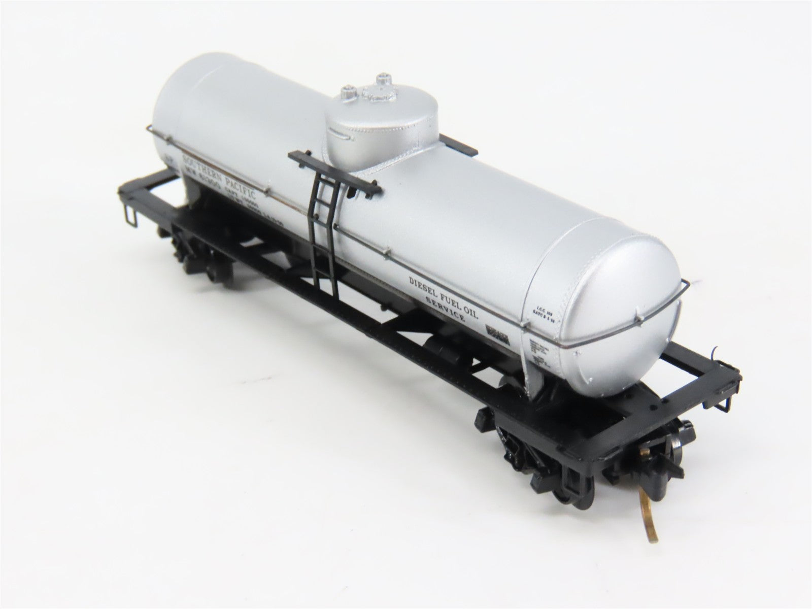 N Scale Micro-Trains MTL 65200 SP Southern Pacific 39' Single Dome Tank Car RTR