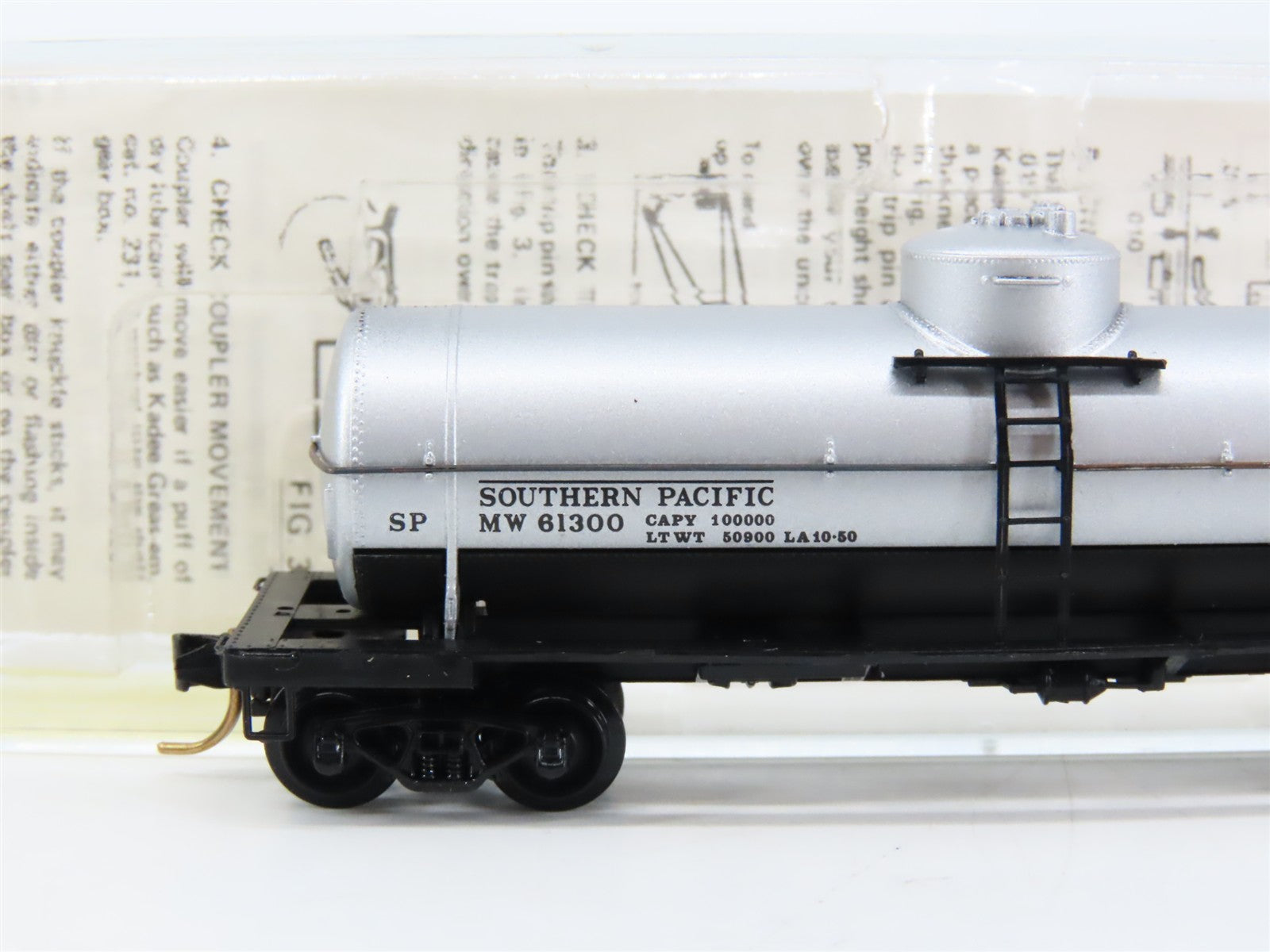 N Scale Micro-Trains MTL 65200 SP Southern Pacific 39' Single Dome Tank Car RTR
