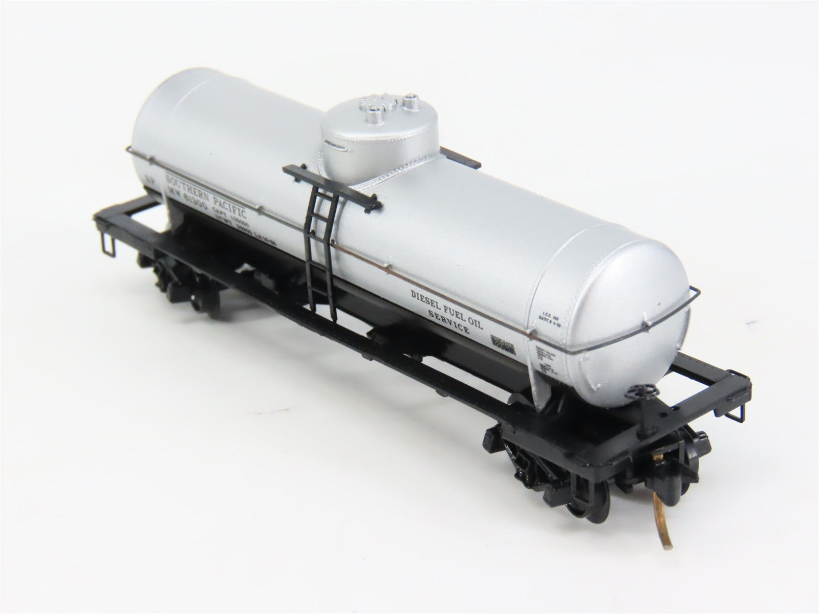 N Scale Micro-Trains MTL 65200 SP Southern Pacific 39' Single Dome Tank Car RTR
