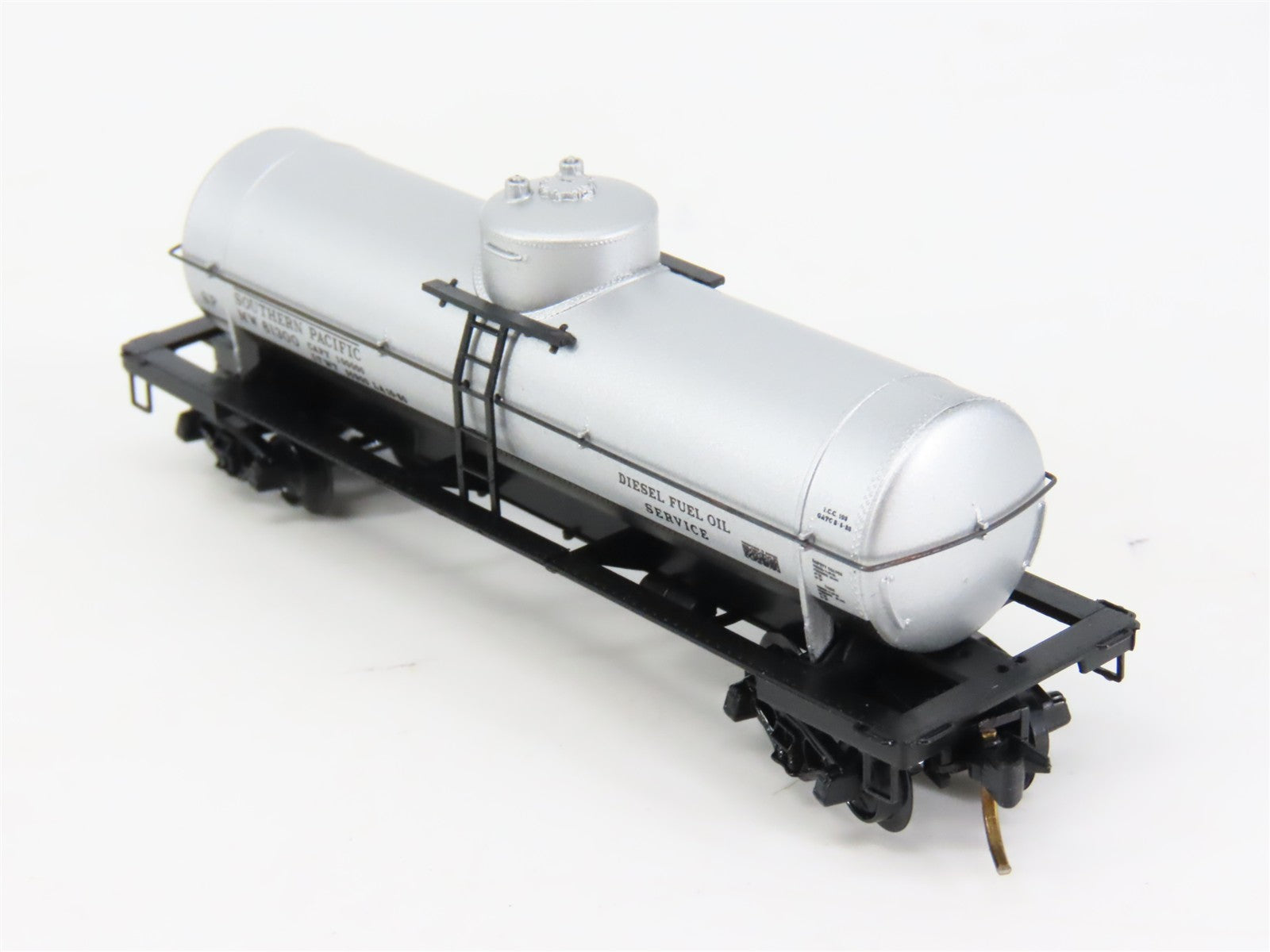N Scale Micro-Trains MTL 65200 SP Southern Pacific 39' Single Dome Tank Car RTR
