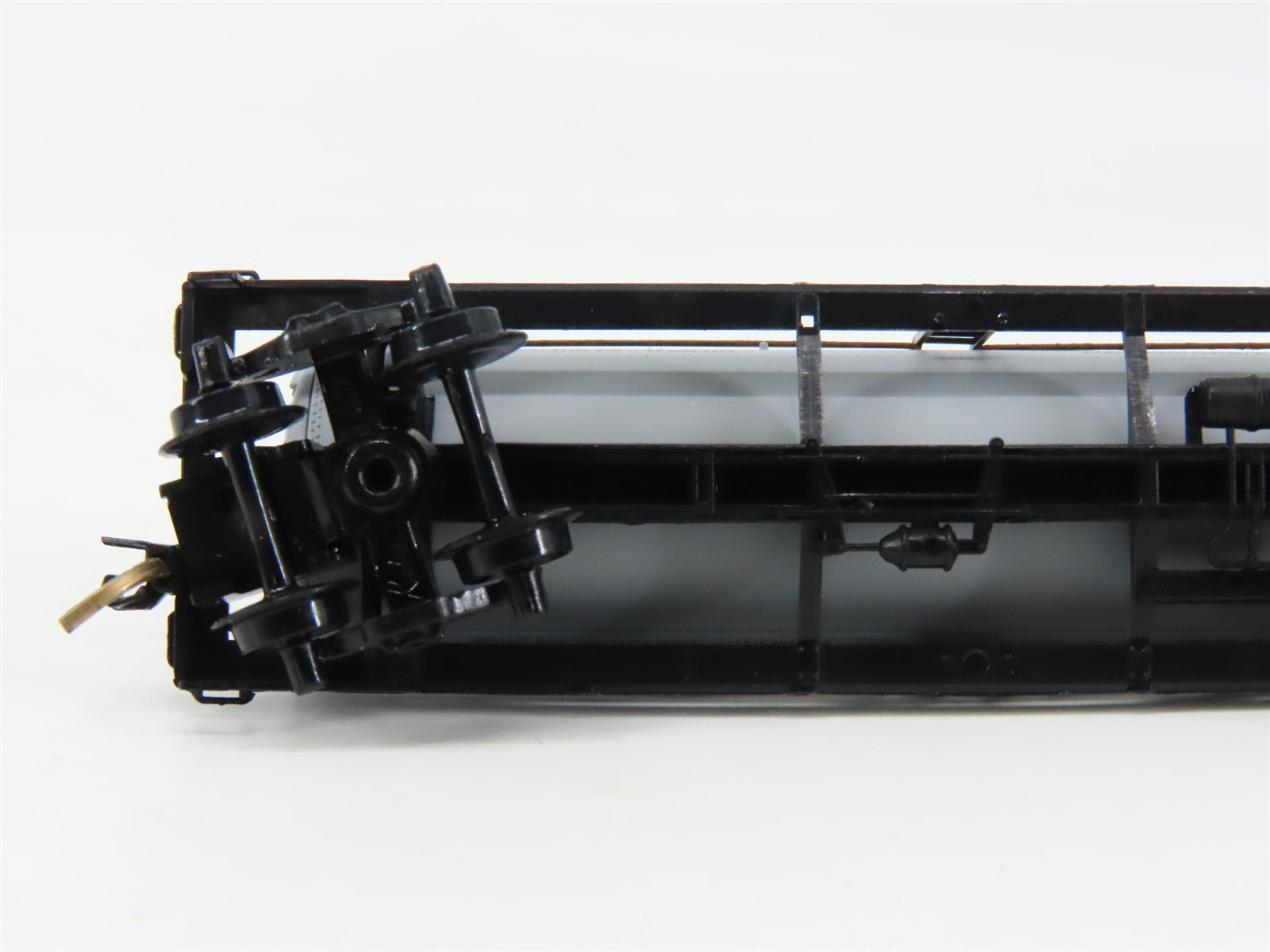 N Scale Micro-Trains MTL 65190 GATX 38' Tank Car 74324 RTR
