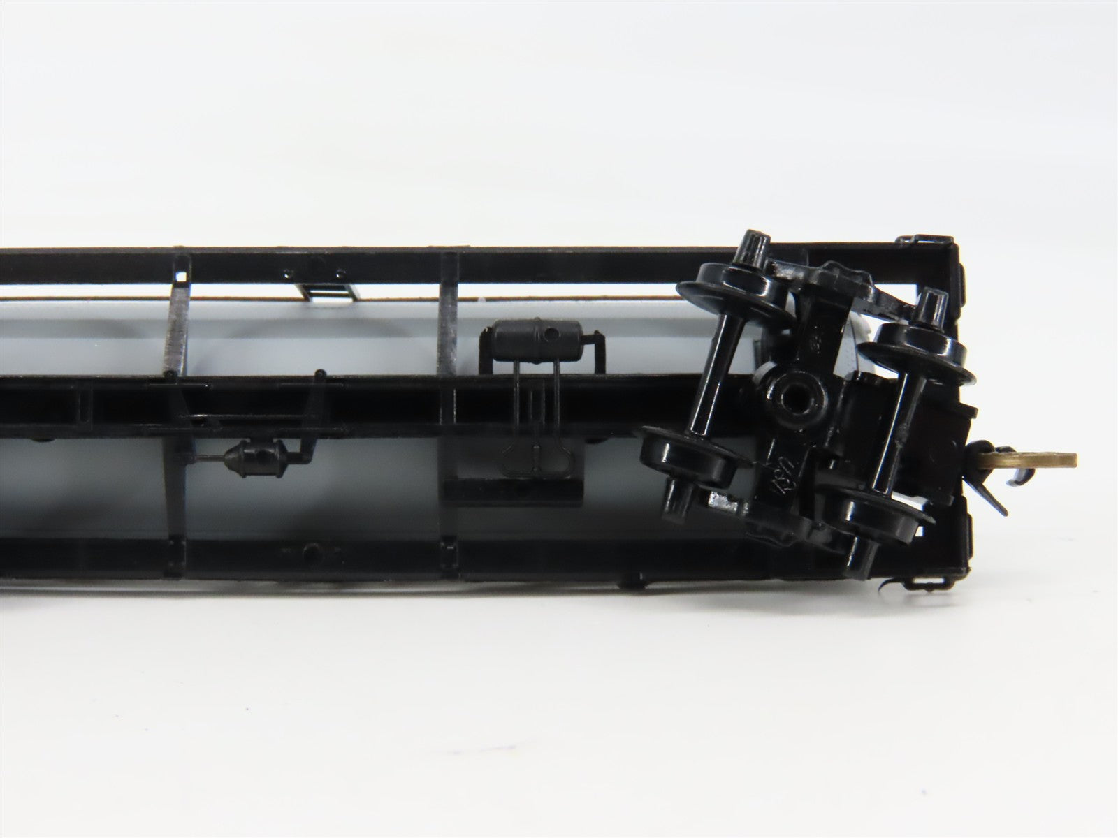 N Scale Micro-Trains MTL 65190 GATX 38' Tank Car 74324 RTR