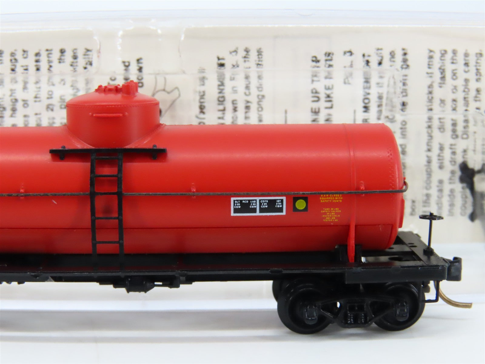 N Micro-Trains MTL 65300 CGW Chicago Great Western 39' Single Dome Tank Car #285