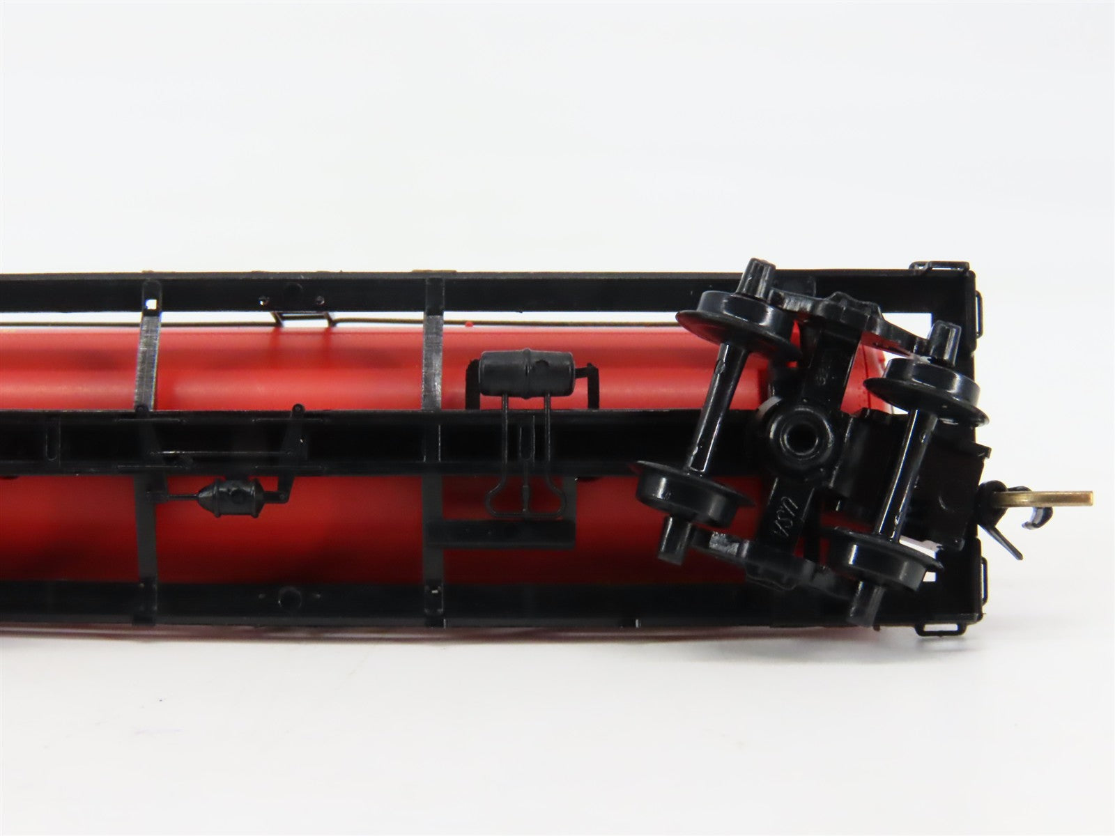 N Micro-Trains MTL 65300 CGW Chicago Great Western 39' Single Dome Tank Car #285