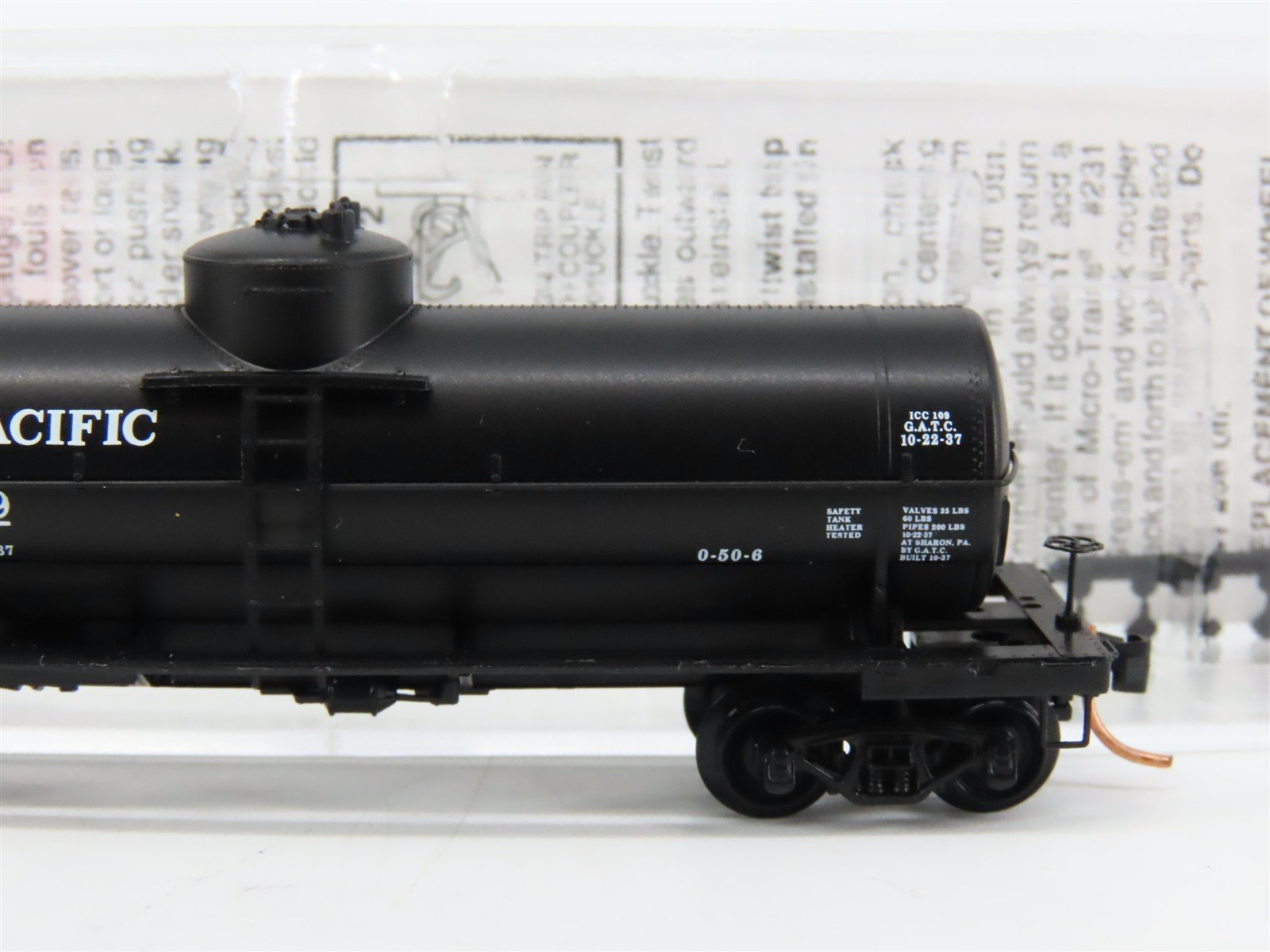 N Scale Micro-Trains MTL 65180 UP Union Pacific 39' Single Dome Tank Car RTR
