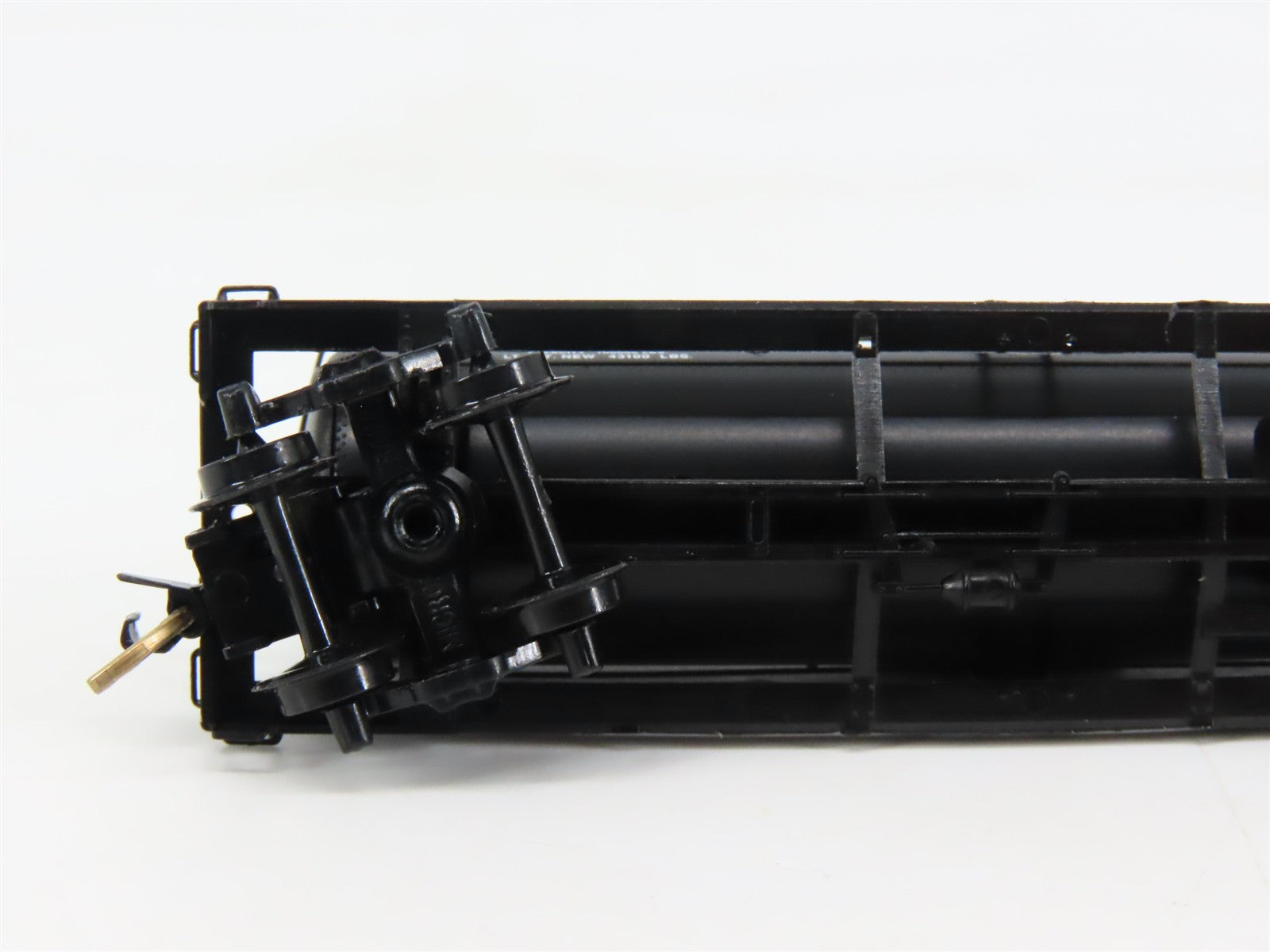 N Scale Micro-Trains MTL 65170 Shipper's Car Line 39' Single Dome Tank Car RTR