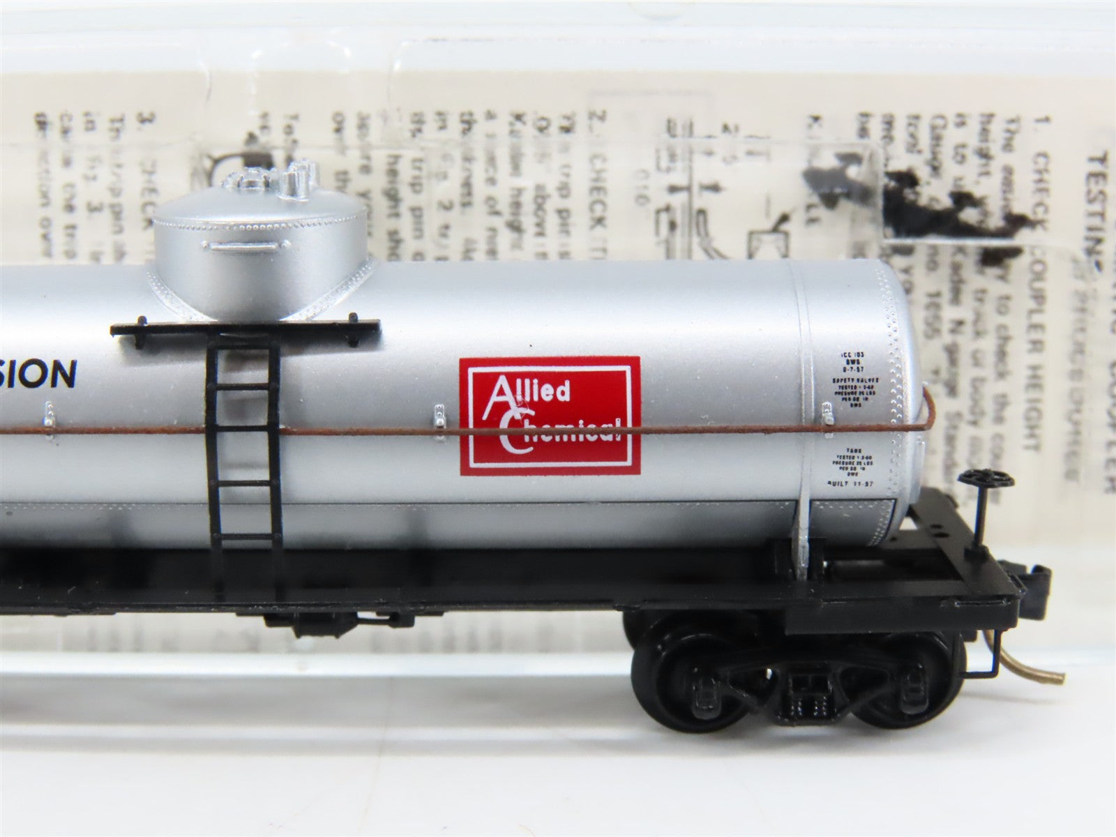 N Scale Micro-Trains MTL 65210 BMX Barrett Division 39' Single Dome Tank Car RTR
