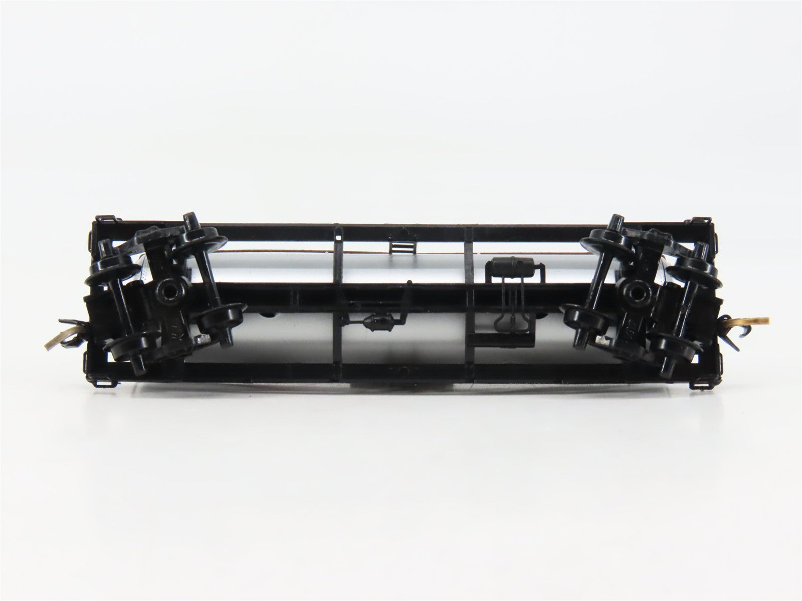 N Scale Micro-Trains MTL 65210 BMX Barrett Division 39' Single Dome Tank Car RTR