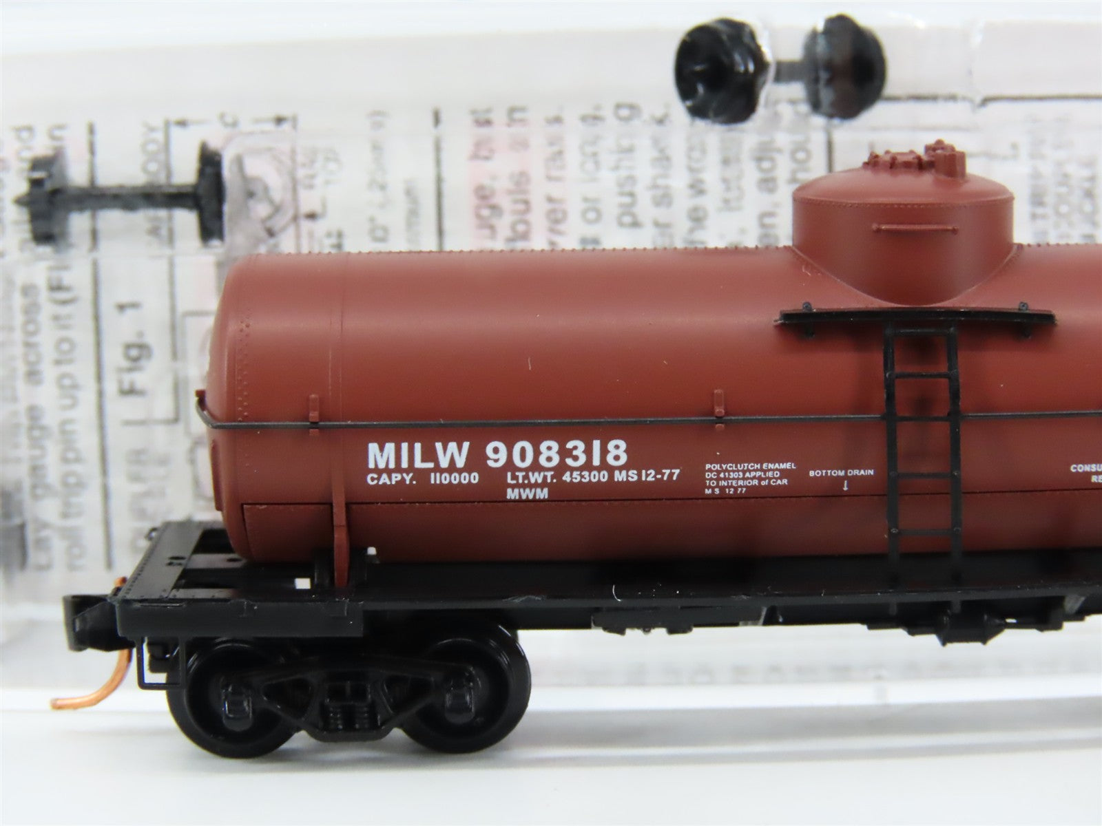 N Scale Micro-Trains MTL 65280 MILW Milwaukee Road 39' Single Dome Tank Car RTR
