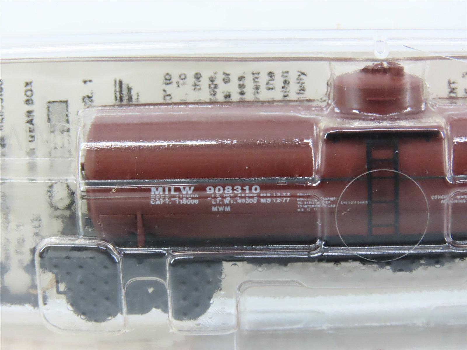N Scale Micro-Trains MTL 65280 MILW Milwaukee Road 39' Tank Car 908310 RTR