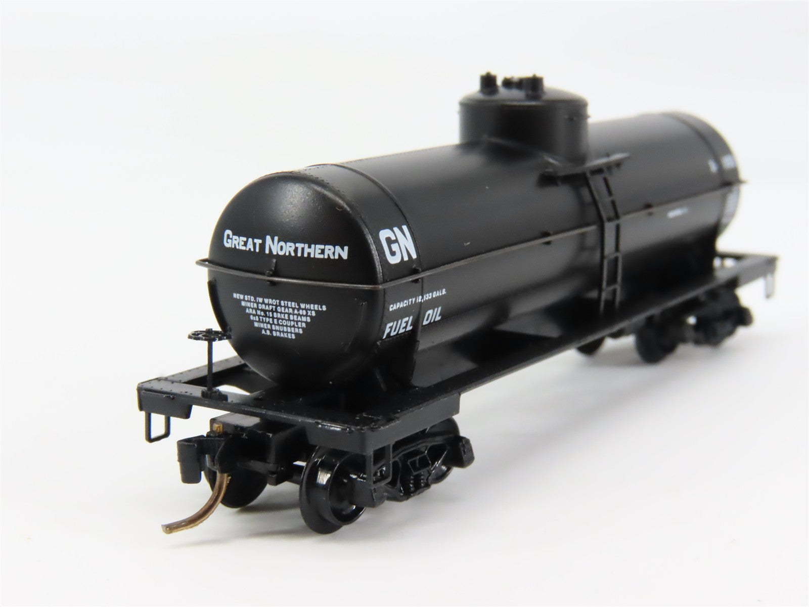 N Scale Micro-Trains MTL 65240 GN Great Northern 39' Tank Car X-1153 RTR