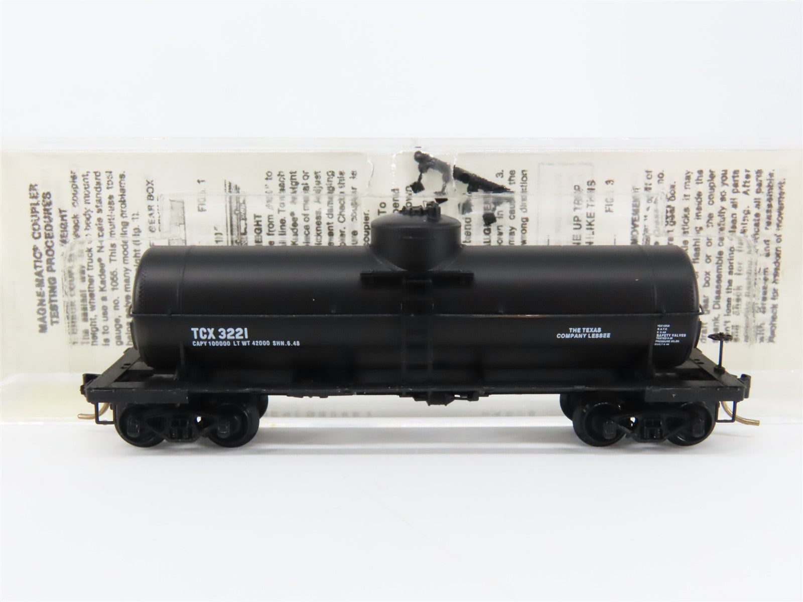 N Scale Micro-Trains MTL 65250 TCX The Texas Company 39' Tank Car 3221 RTR