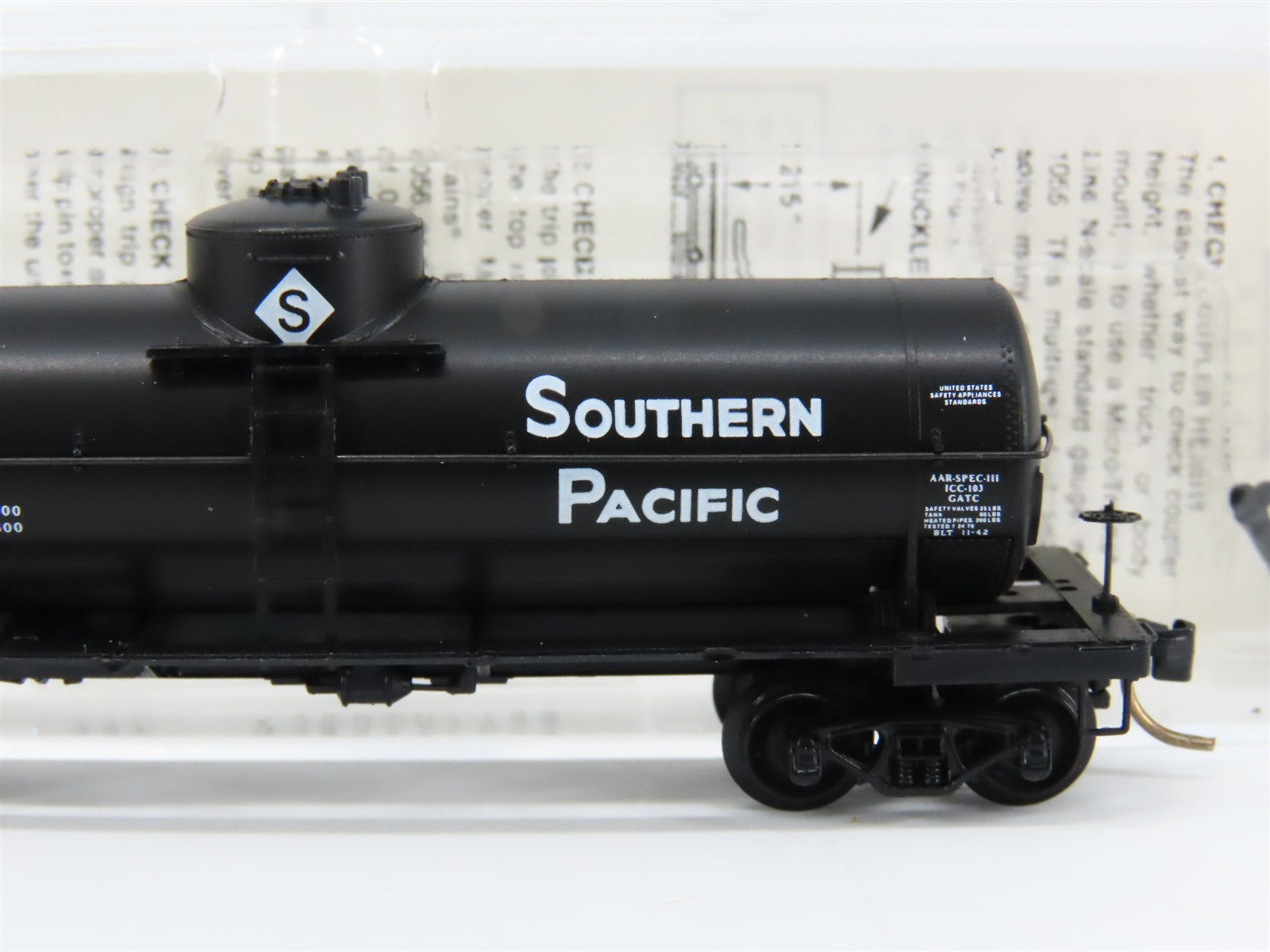N Scale Micro-Trains MTL 65330 SP Southern Pacific 39' Tank Car 62701 RTR
