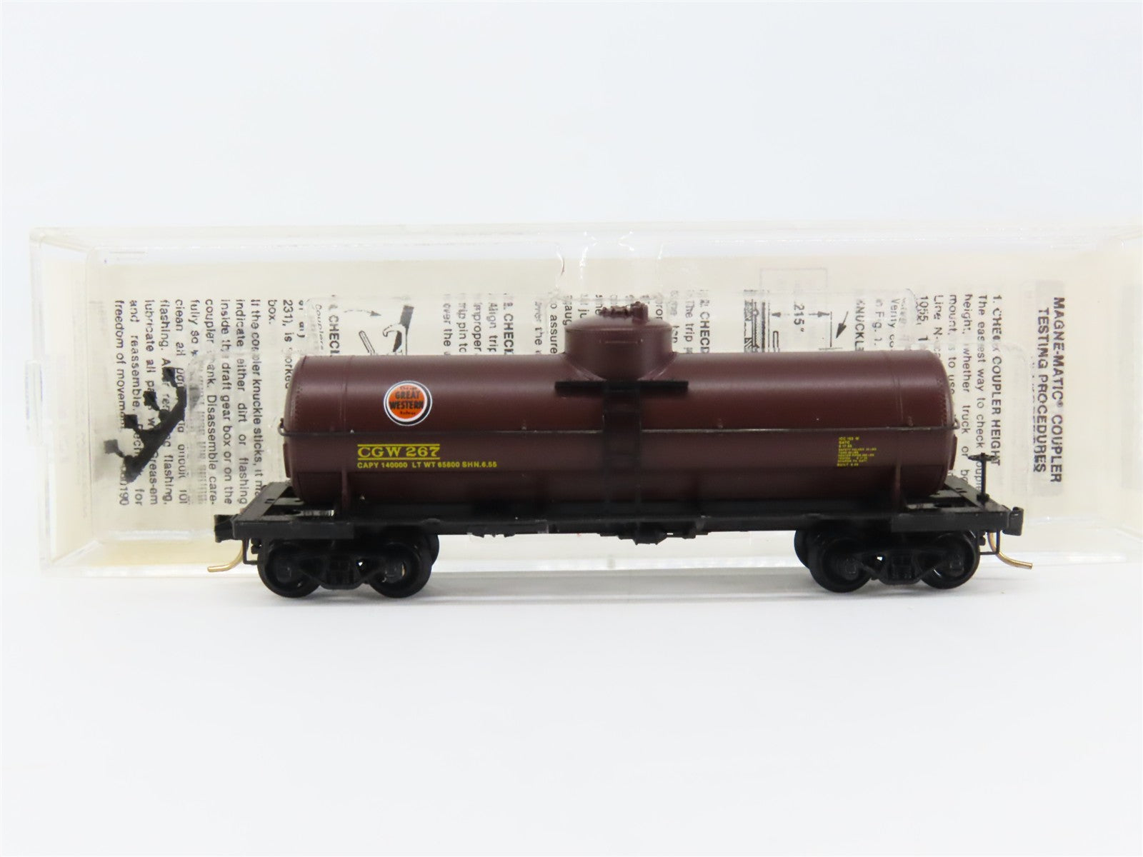 N Scale Micro-Trains MTL 65320 CGW Chicago Great Western 39' Tank Car 267 RTR