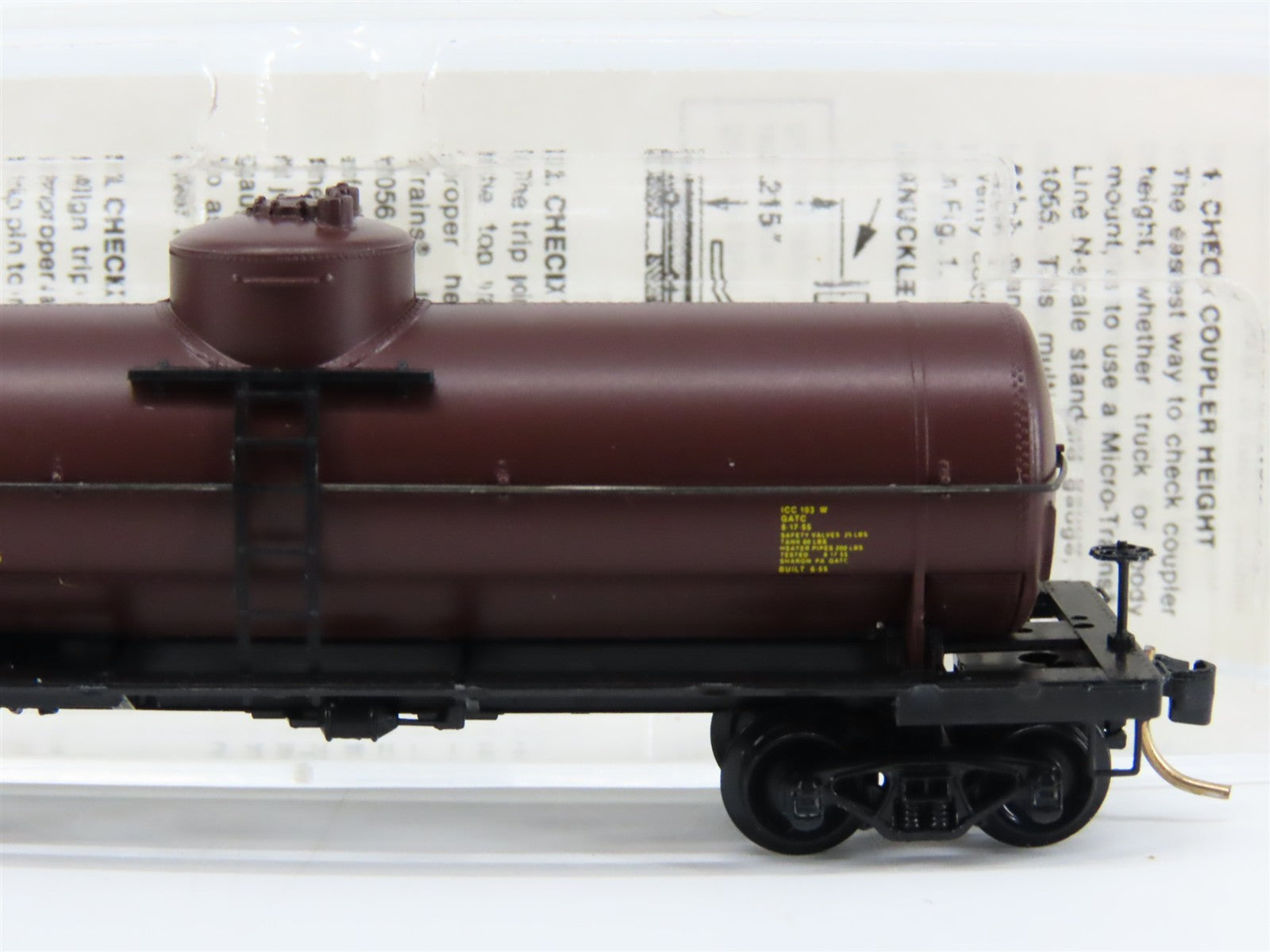 N Scale Micro-Trains MTL 65320 CGW Chicago Great Western 39' Tank Car 267 RTR