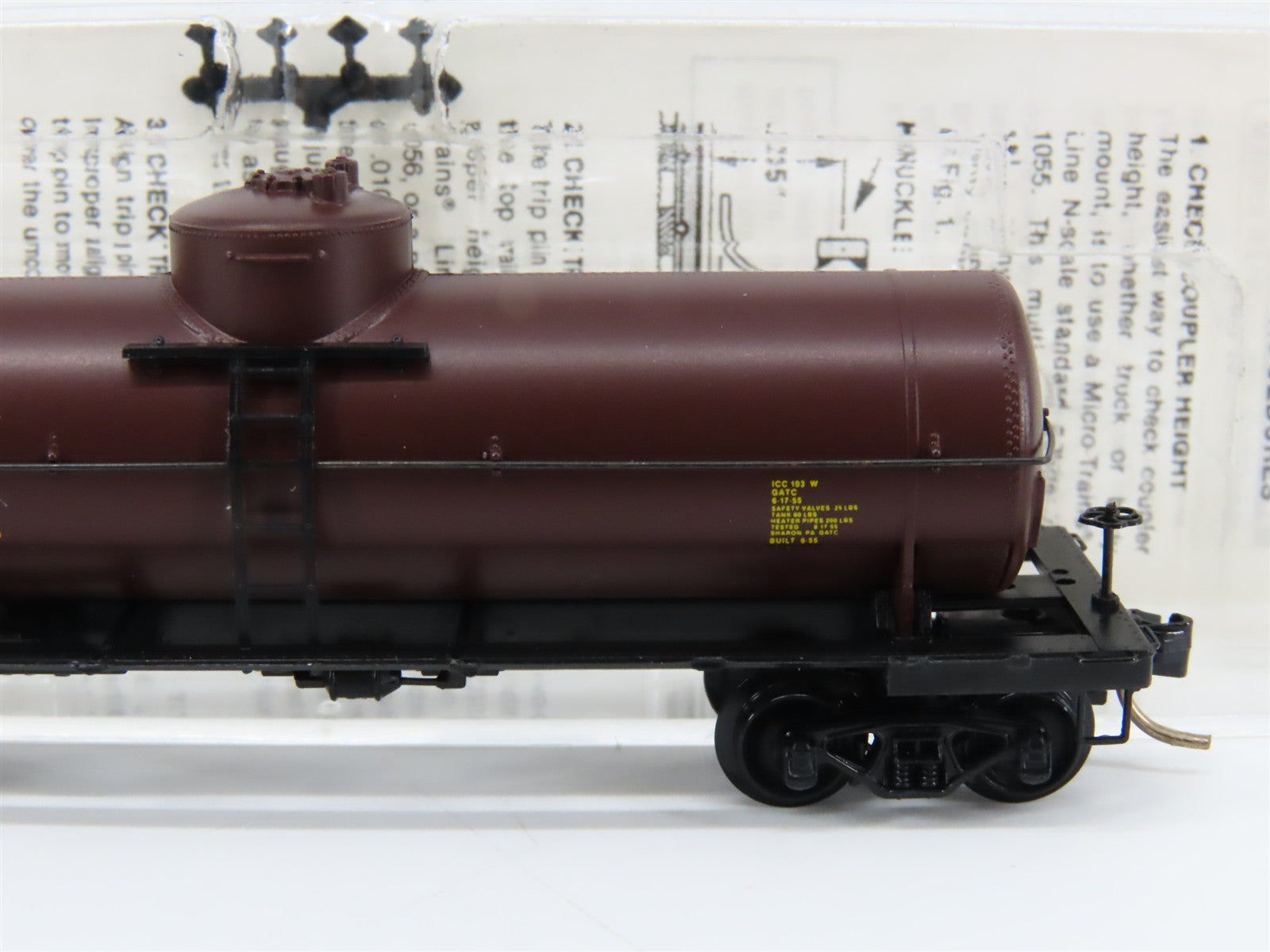 N Scale Micro-Trains MTL 65320 CGW Chicago Great Western 39' Tank Car 267 RTR
