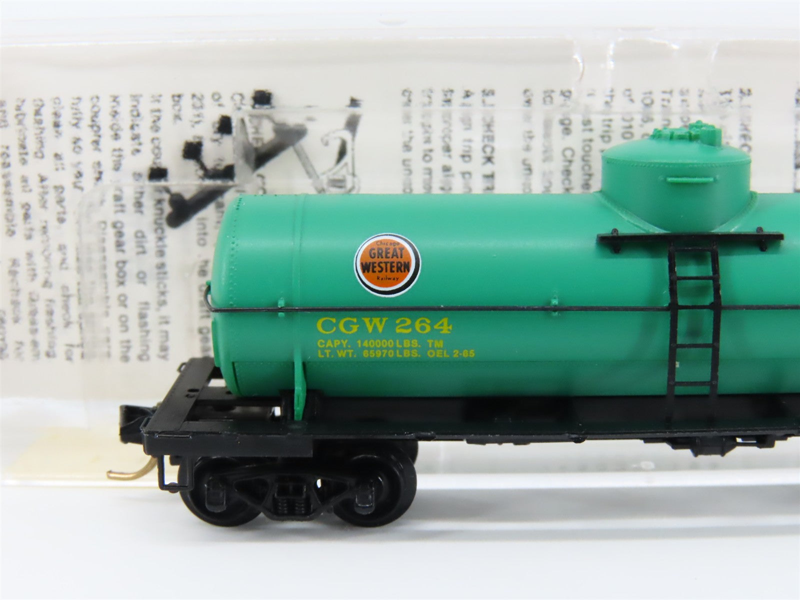 N Scale Micro-Trains MTL 65310 CGW Chicago Great Western 39' Tank Car 264 RTR