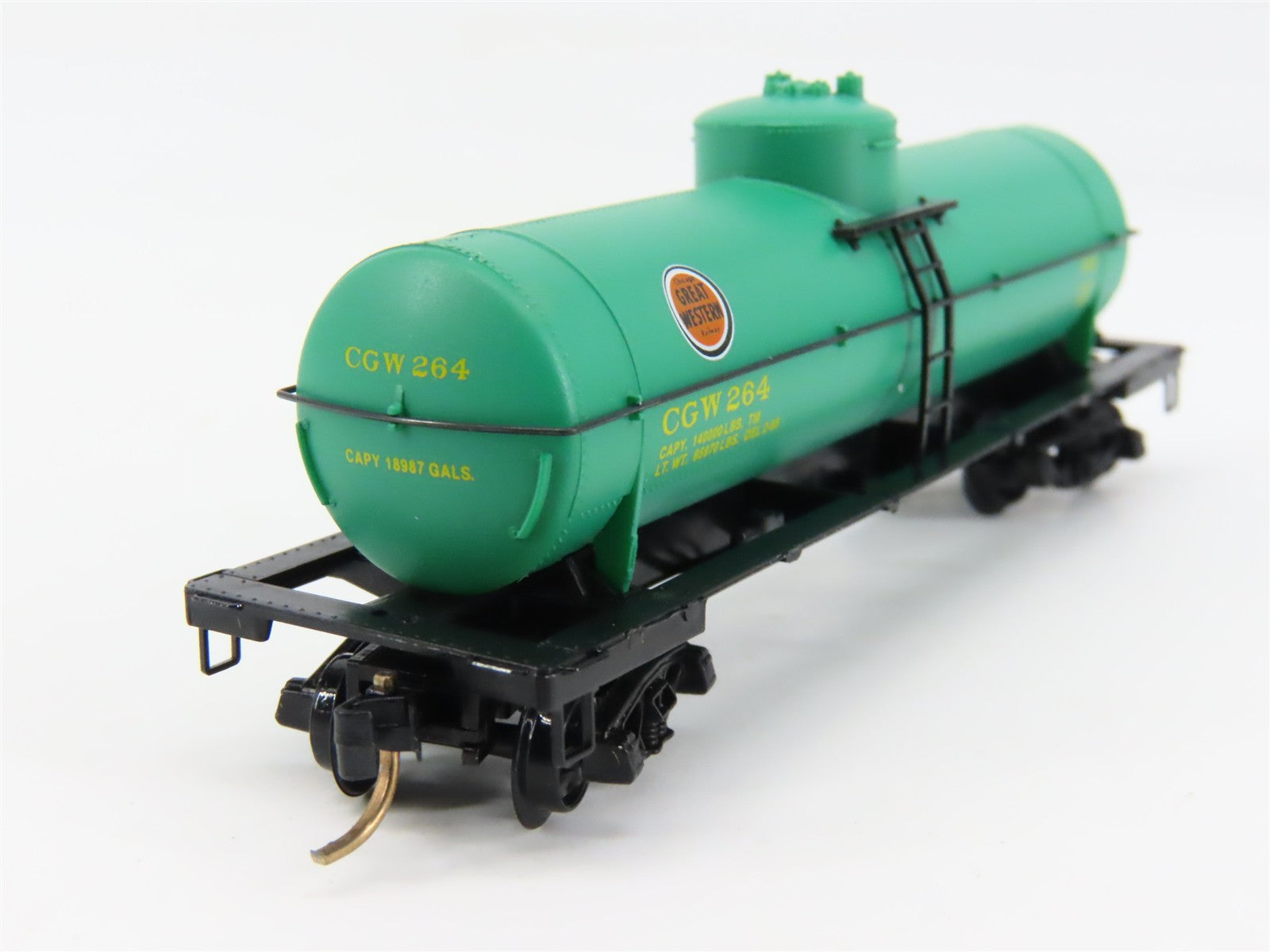 N Scale Micro-Trains MTL 65310 CGW Chicago Great Western 39' Tank Car 264 RTR