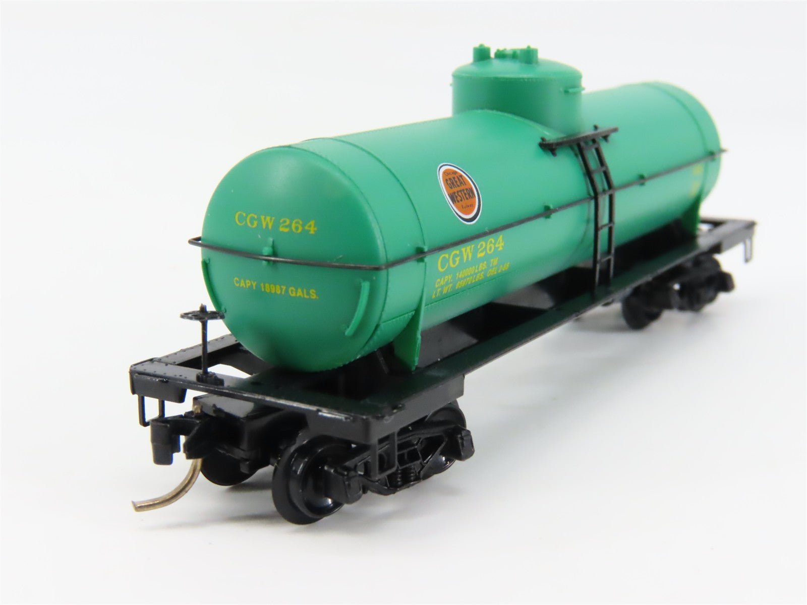 N Scale Micro-Trains MTL 65310 CGW Chicago Great Western 39' Tank Car 264 RTR