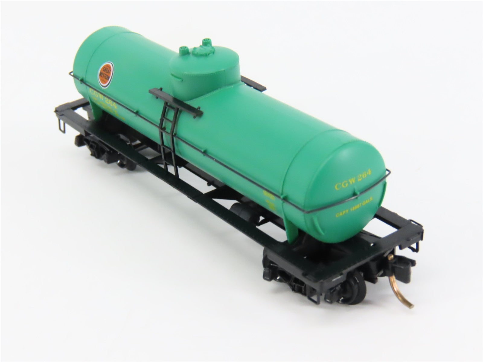 N Scale Micro-Trains MTL 65310 CGW Chicago Great Western 39' Tank Car 264 RTR