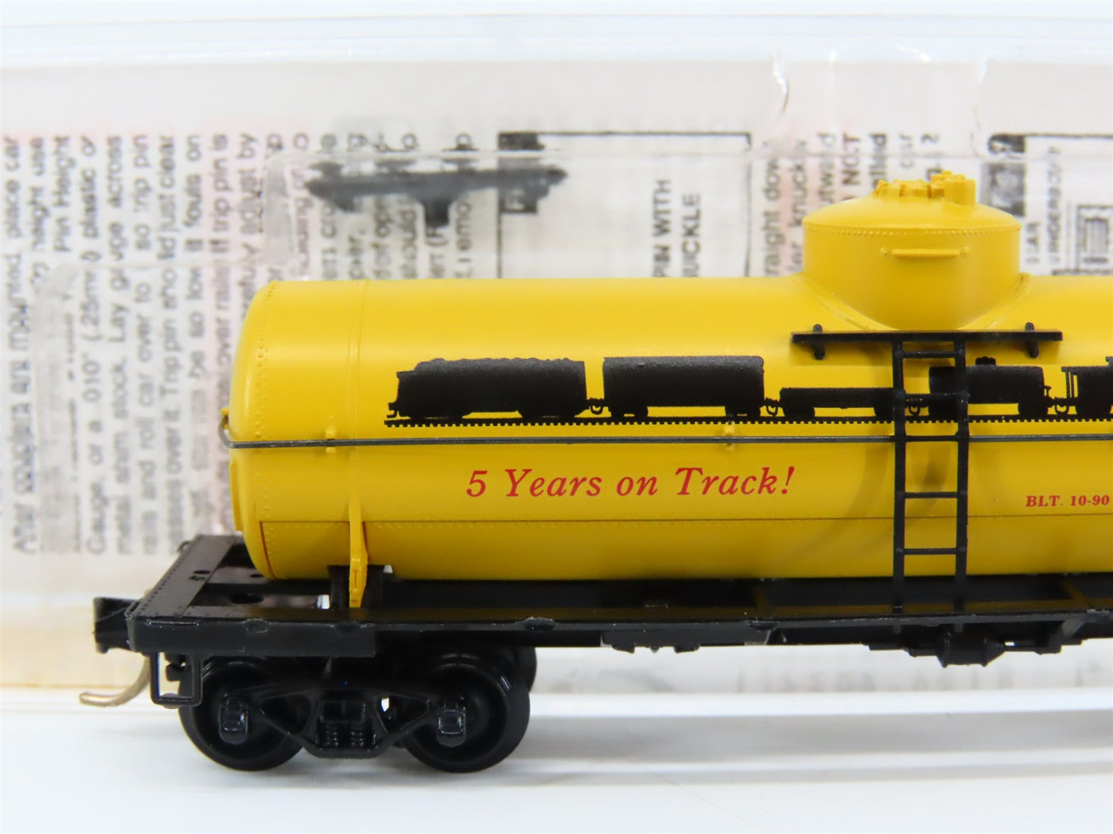 N Scale Micro-Trains MTL 65380 MTL Micro-Trains Line 39' Tank Car 1995 RTR