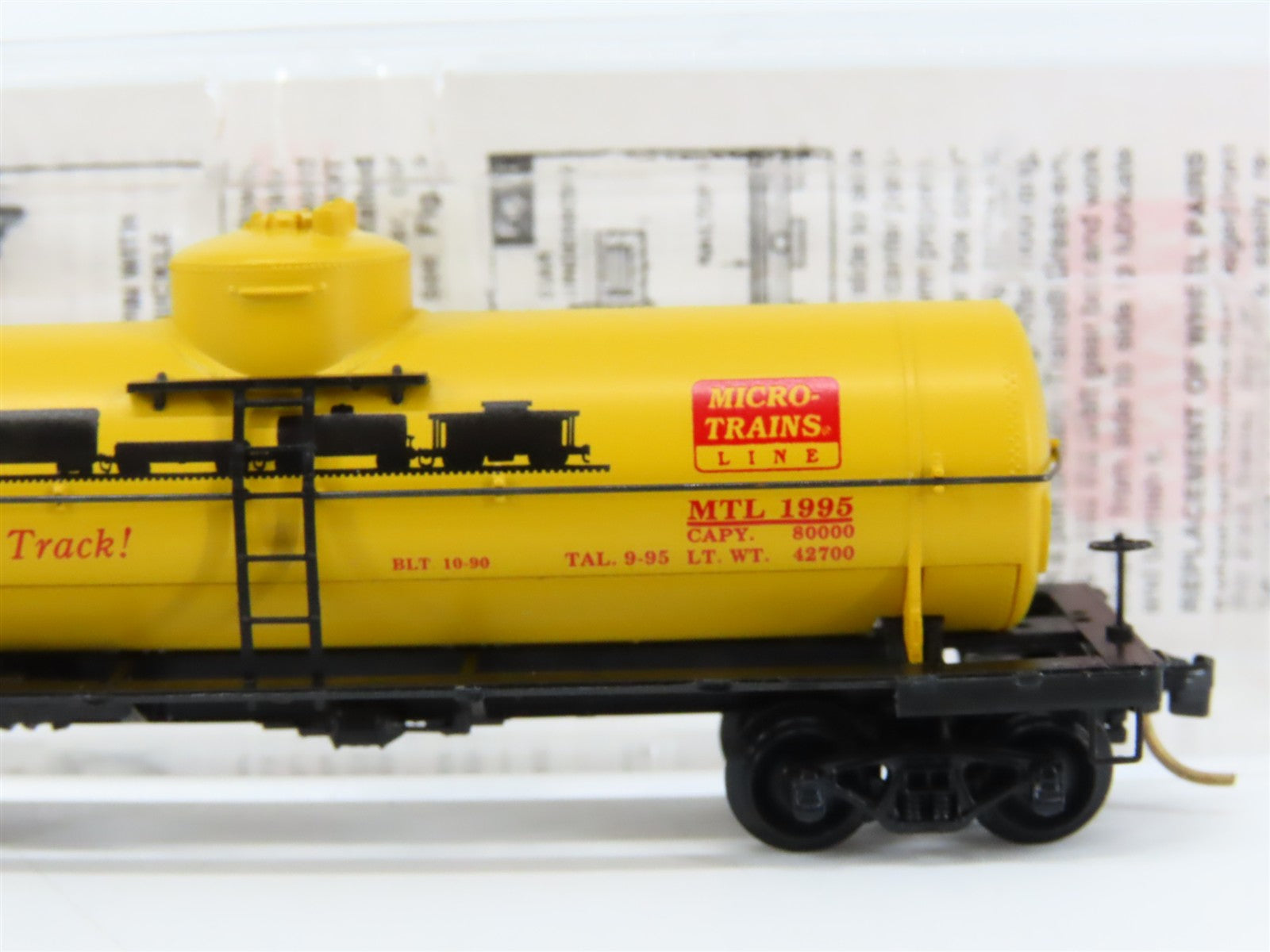 N Scale Micro-Trains MTL 65380 MTL Micro-Trains Line 39' Tank Car 1995 RTR