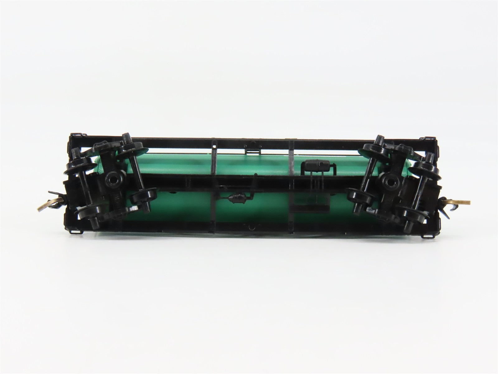 N Scale Micro-Trains MTL 65340 UP Union Pacific 39' Single Dome Tank Car RTR