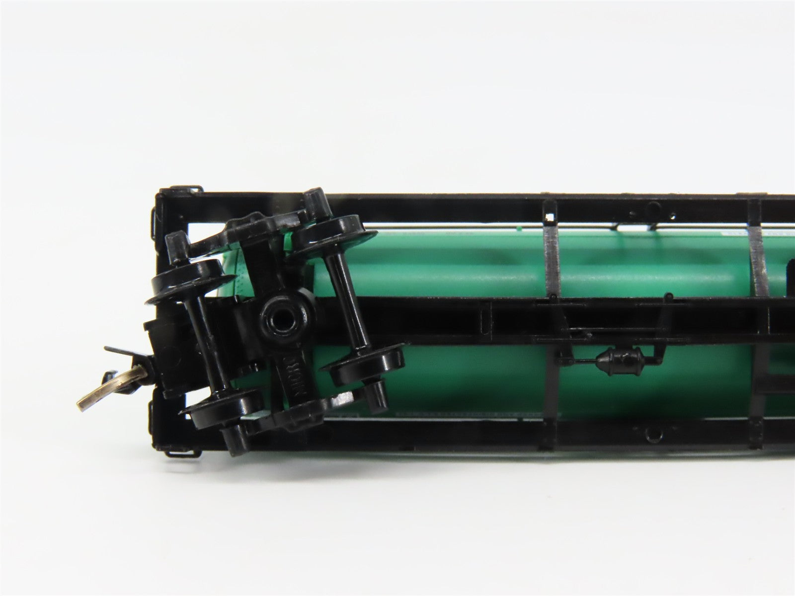 N Scale Micro-Trains MTL 65340 UP Union Pacific 39' Single Dome Tank Car RTR