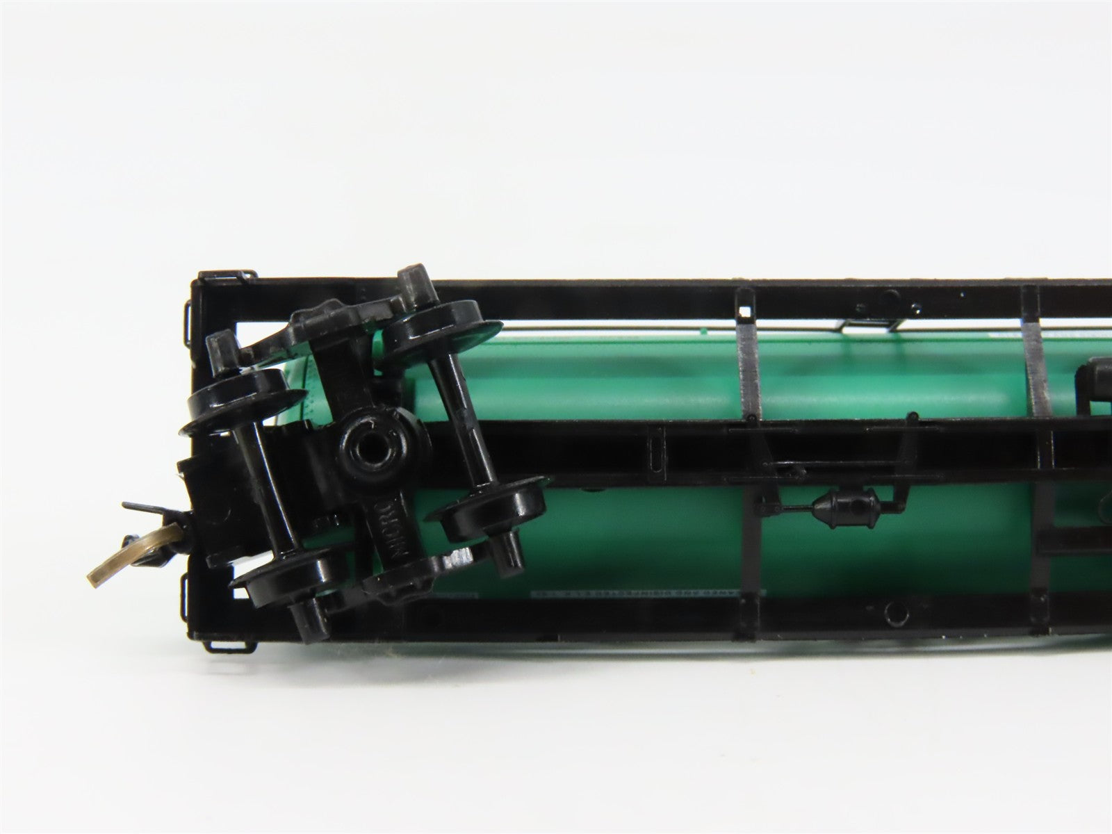 N Scale Micro-Trains MTL 65340 UP Union Pacific 39' Tank Car 908833 RTR