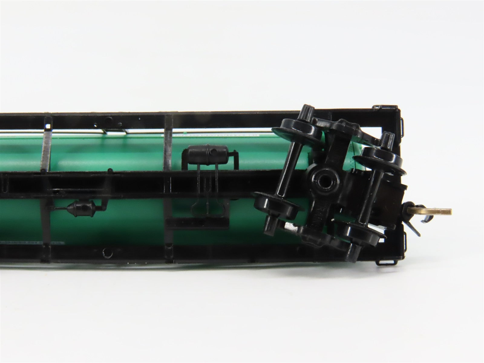 N Scale Micro-Trains MTL 65340 UP Union Pacific 39' Tank Car 908833 RTR