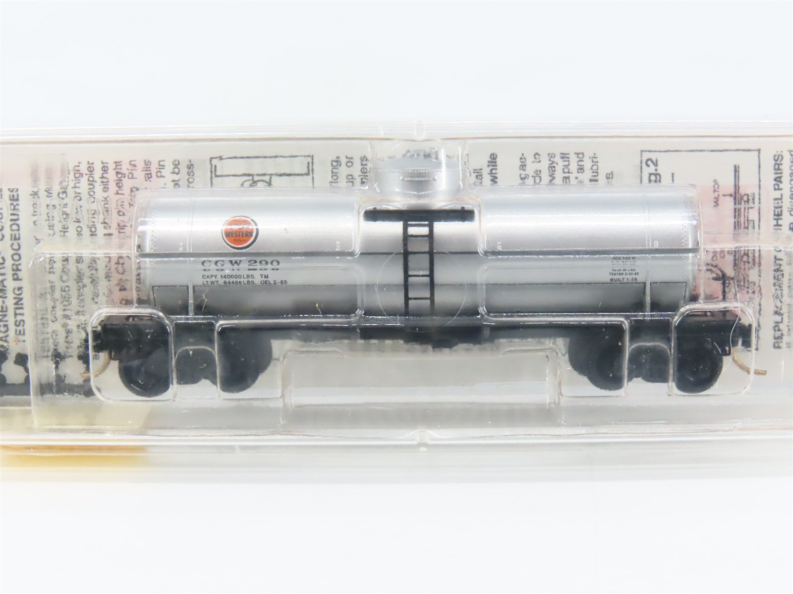 N Scale Micro-Trains MTL 65400 CGW Chicago Great Western 39' Tank Car 290 RTR
