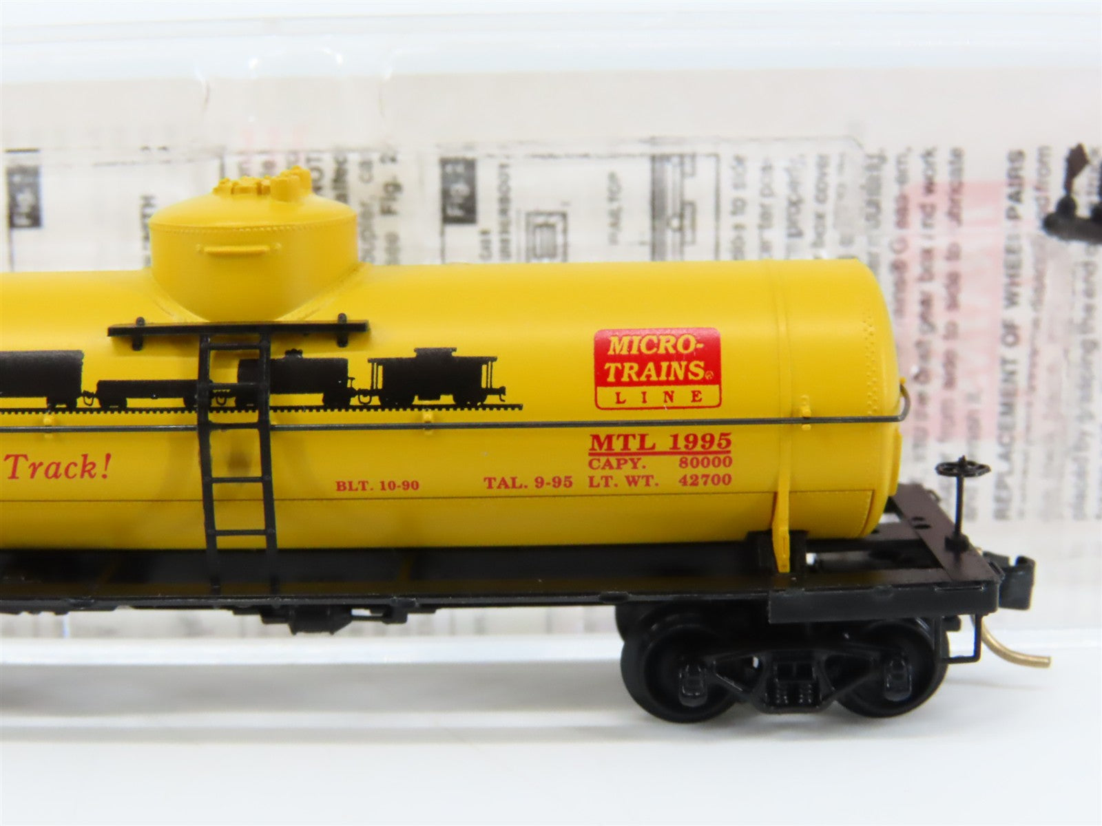 N Scale Micro-Trains MTL 65380 Micro-Trains Line 39' Single Dome Tank Car RTR
