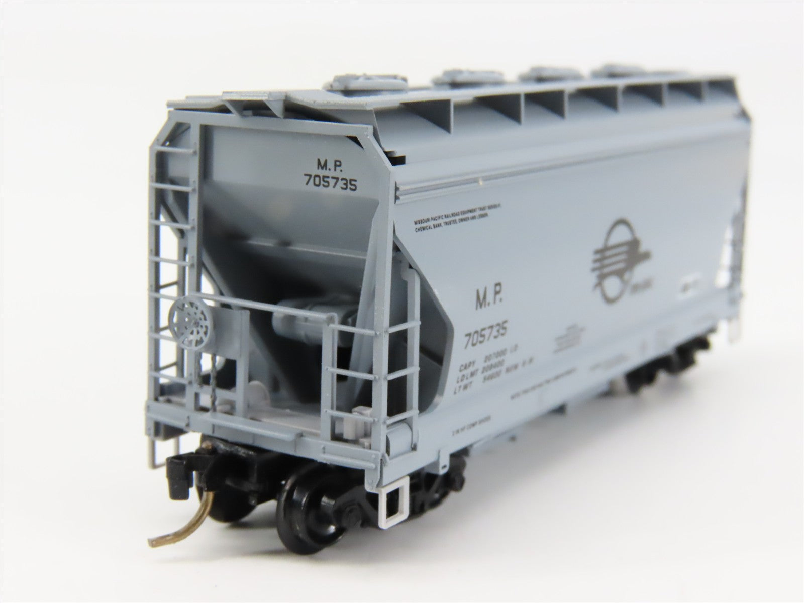 N Scale Micro-Trains MTL 92030 MP Missouri Pacific Hopper 705735 RTR