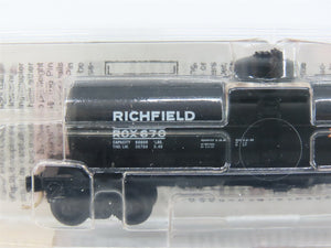 N Scale Micro-Trains MTL 65430 ROX Richfield Oil Company 39' Tank Car 670 RTR