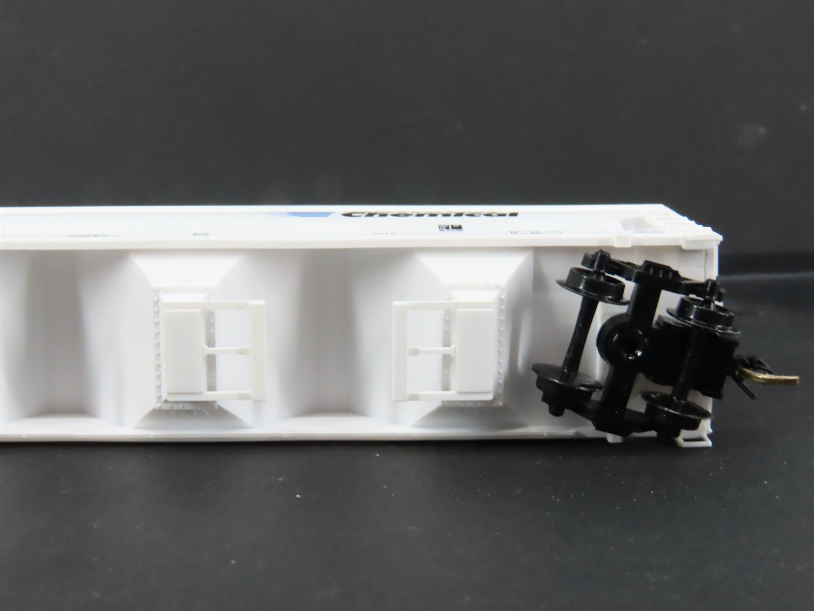 N Scale Micro-Trains MTL 94020 GRPX General Chemical 3-Bay Covered Hopper RTR