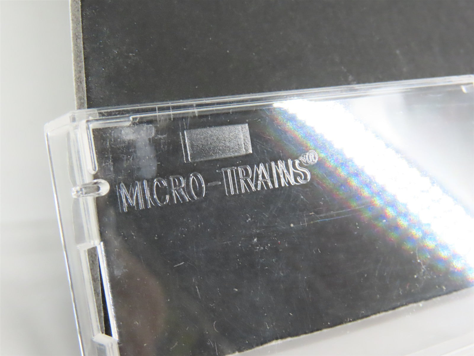 N Scale Micro-Trains MTL 94020 GRPX General Chemical 3-Bay Covered Hopper RTR