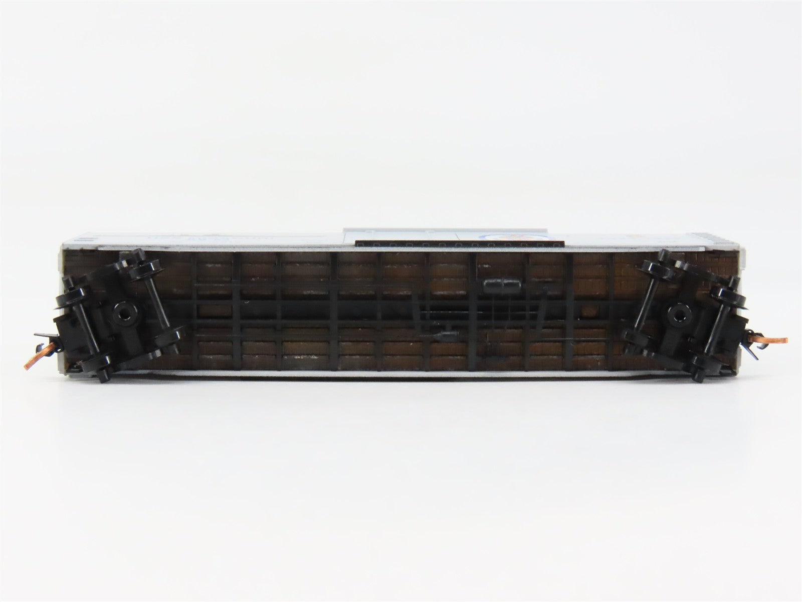 N Scale Micro-Trains MTL 03800401 USN U.S. Navy 50' Box Car BB-63 RTR