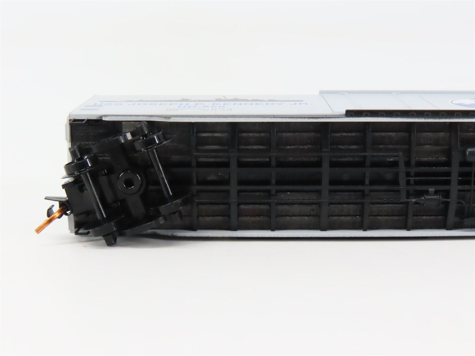 N Scale Micro-Trains MTL 03800404 USN United States Navy 50' Box Car DD-850 RTR
