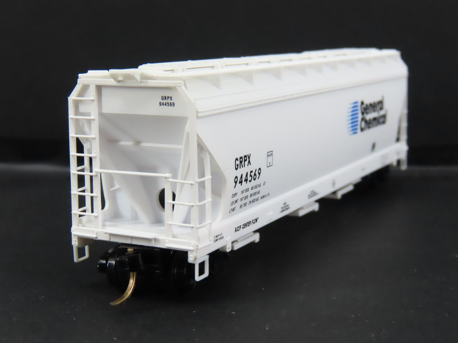 N Scale Micro-Trains MTL 94020 GRPX General Chemical 3-Bay Covered Hopper RTR