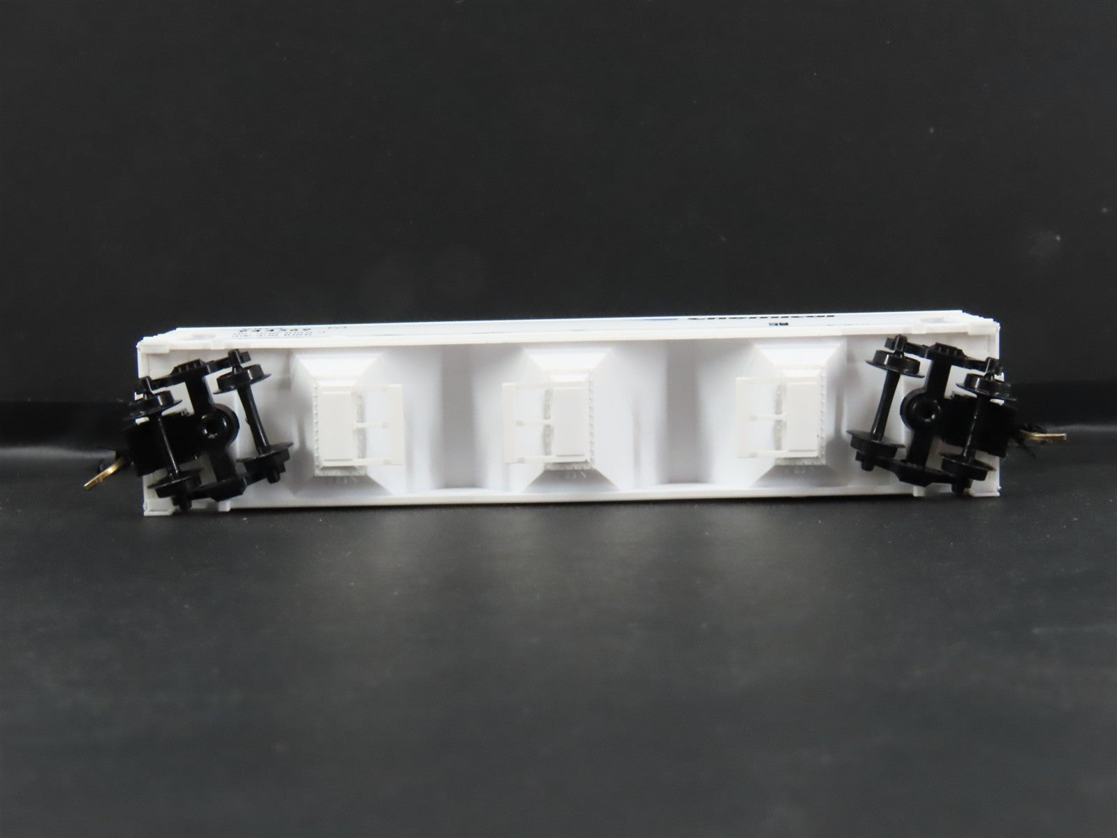N Scale Micro-Trains MTL 94020 GRPX General Chemical 3-Bay Covered Hopper RTR