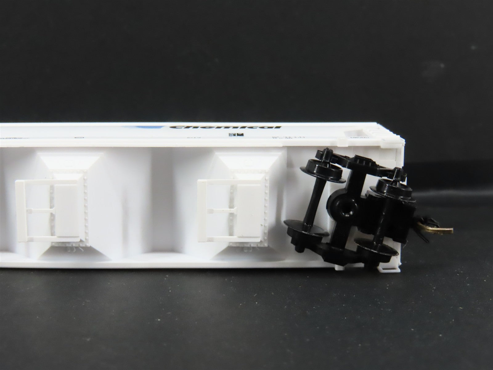N Scale Micro-Trains MTL 94020 GRPX General Chemical 3-Bay Covered Hopper RTR